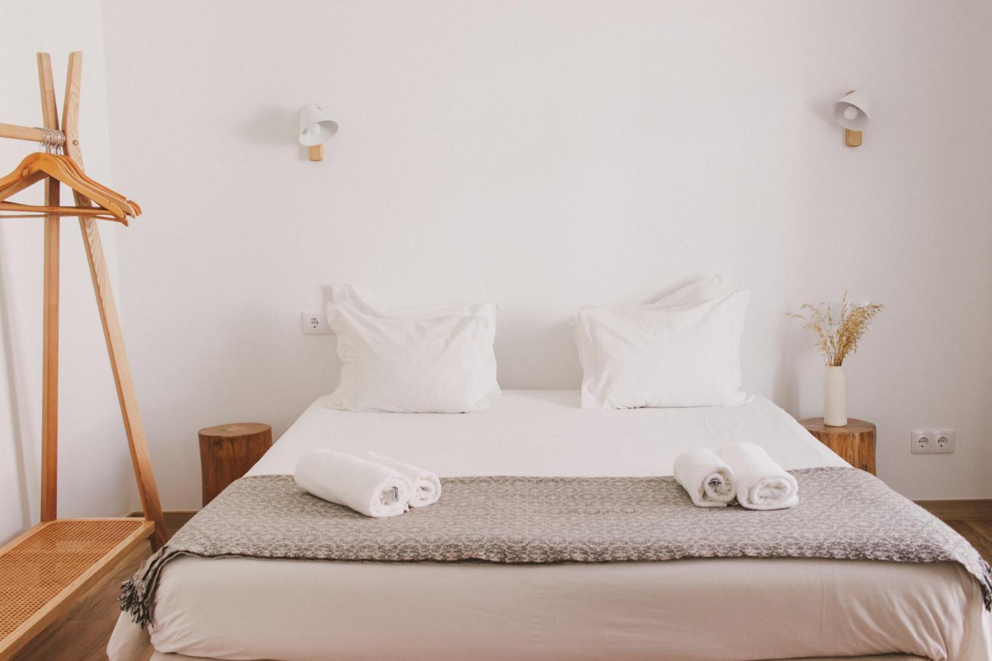 Pure Flor De Esteva Bed & Breakfast Vila do Bispo Room photo